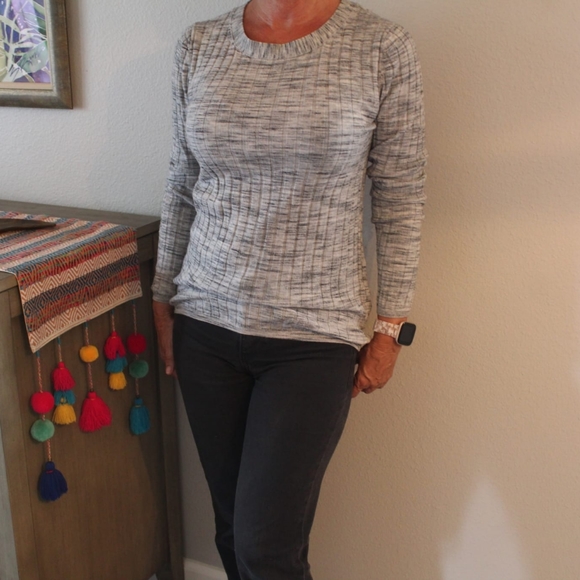 Merino Wool Pullover Sweater - Picture 4 of 8